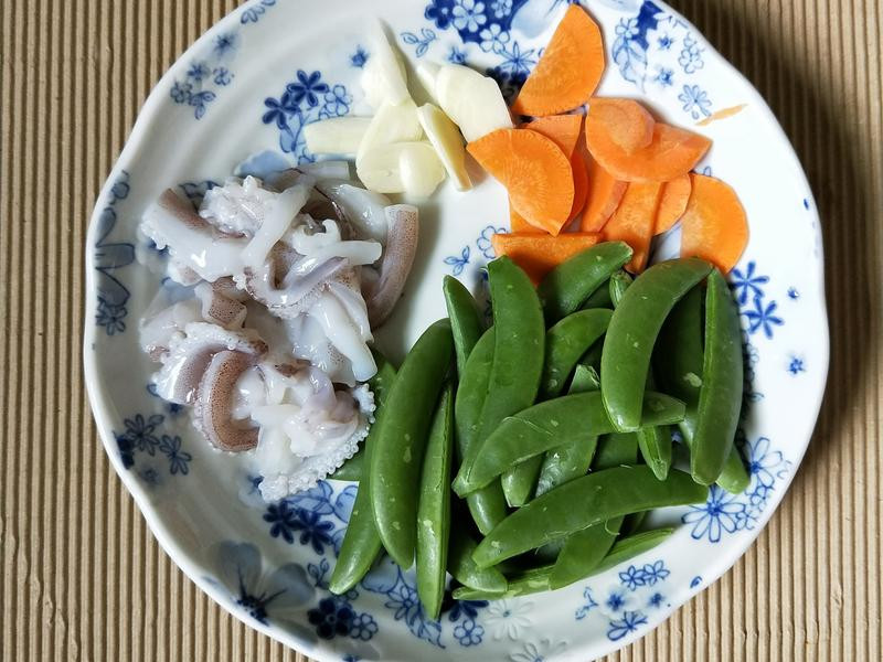 �𶹳���֦������