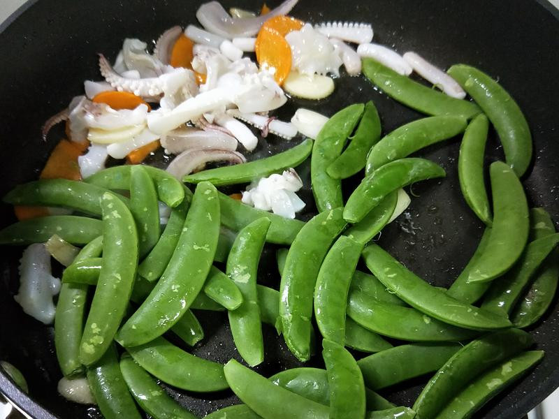 �𶹳���֦������