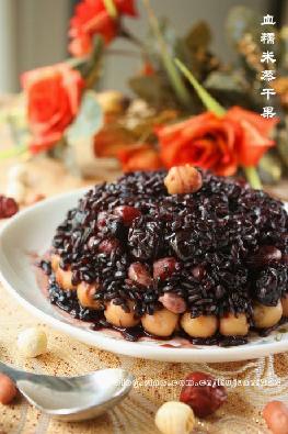 血糯米蒸干果的做法