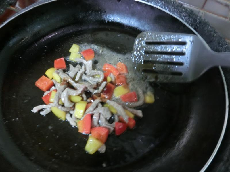 �ʽ�ţ��е�����