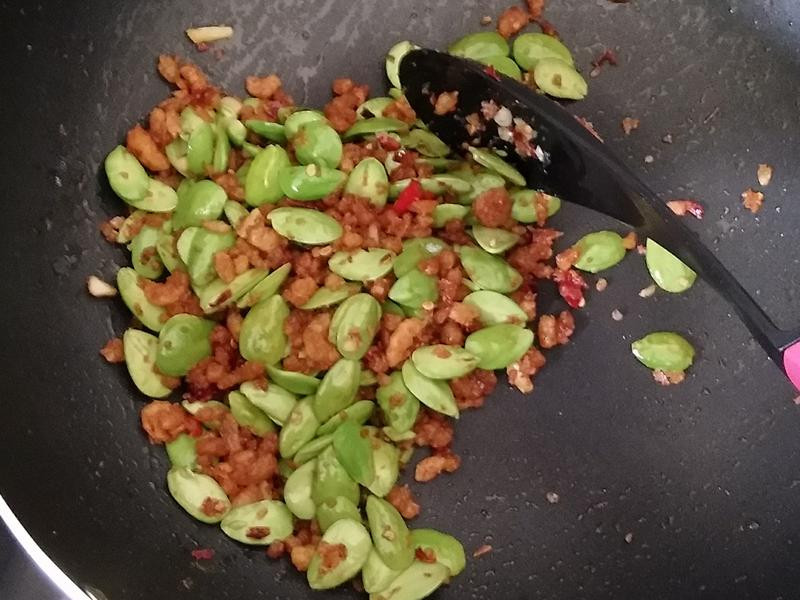 �������Ϻ�׵�����