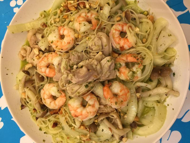 青酱海陆义大利面的做法