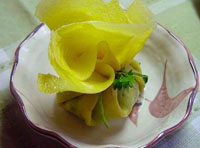 蛋皮菠菜包的做法