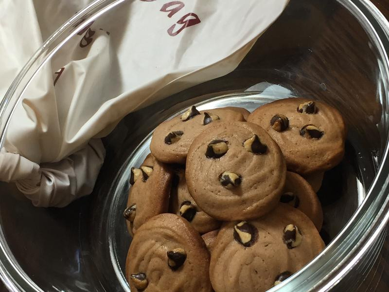 玫瑰花型巧克力饼干的做法