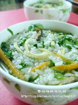 香菇鸡丝泡饭粥的做法