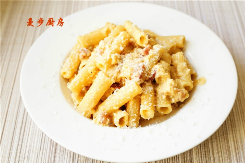 - �����Ѭ�⵰֭ͨ�ķ۵�����