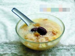 ��ɫ���ؾ�����������