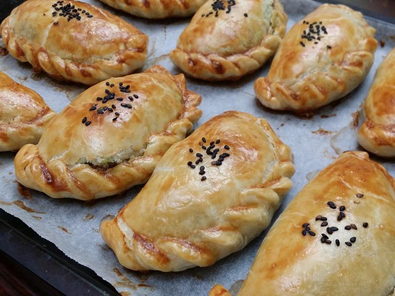 酥皮咖哩饺(完整版)的做法