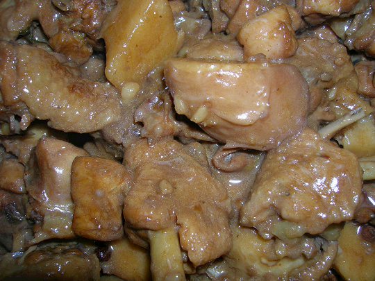 芋儿焖鸡的做法