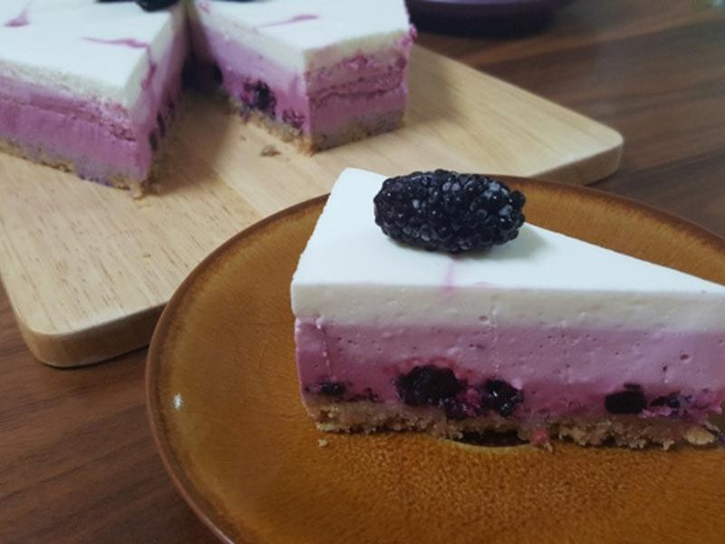 三层桑葚奶酪蛋糕的做法