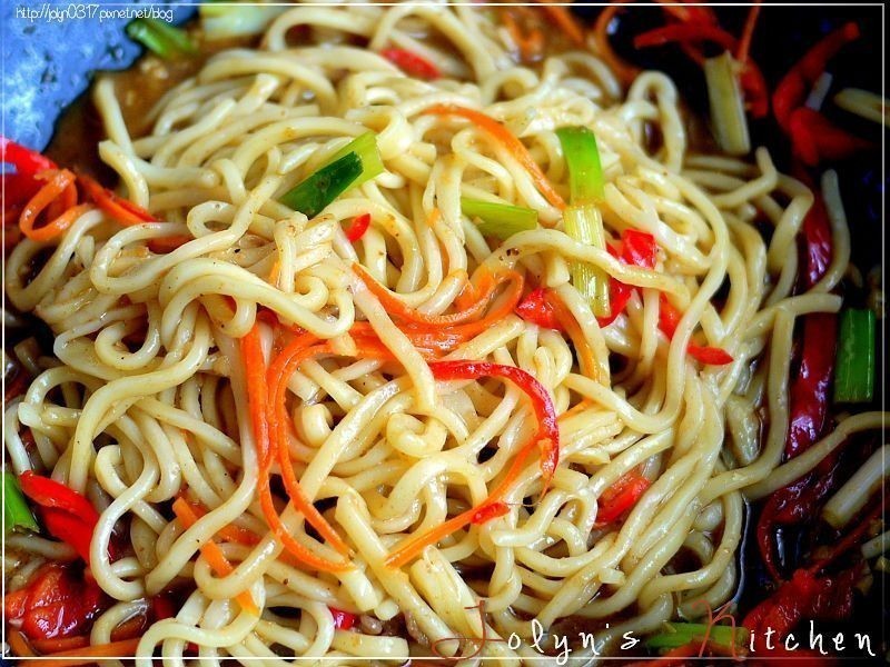 ?��ɳ��ţ�⳴�桿��ħŮJolyn������