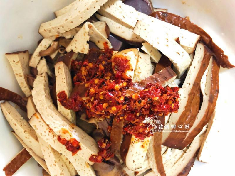 �����³ζ������