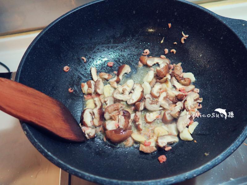 �ҳ��ײ�³������