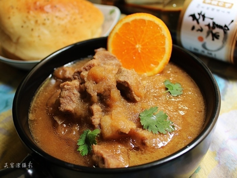 苹果酱烧梅花肉的做法