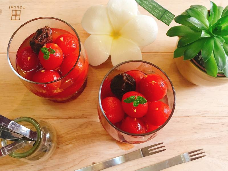 ���չ���������������