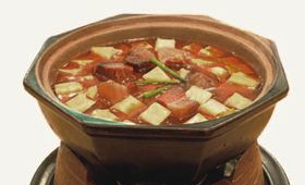 豆腐炖猪蹄的做法