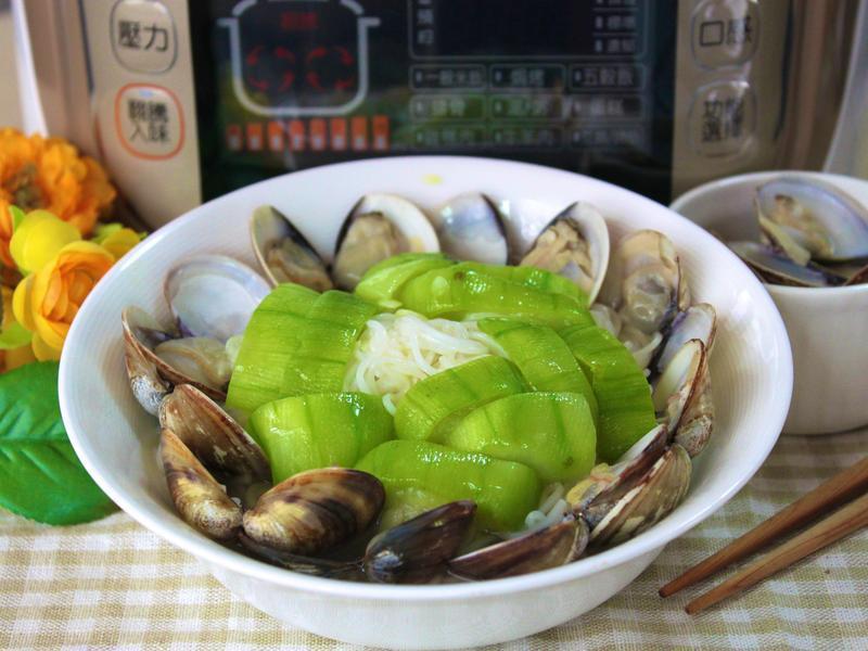 蛤蜊丝瓜汤面线的做法
