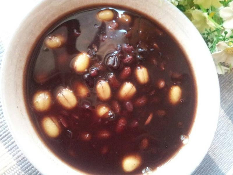 �������Ӻڶ���Ѫ�������