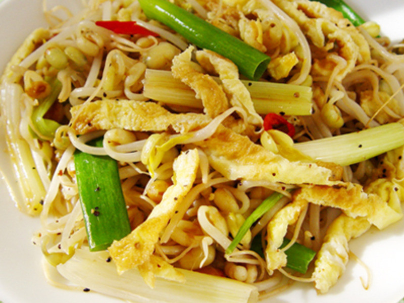 蛋丝炒豆芽的做法