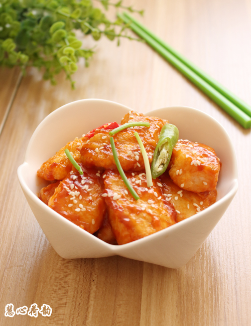 酸甜茄汁巴沙鱼块的做法