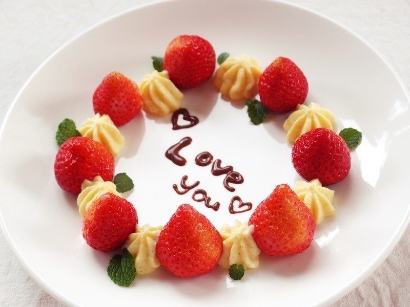 Olivia?草莓花圈乐扣乐扣的做法