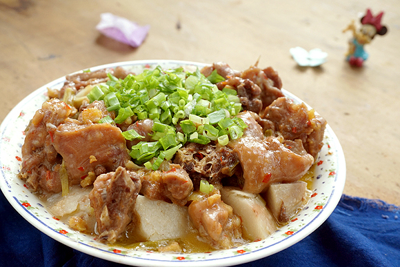 芋儿蒸鸡的做法