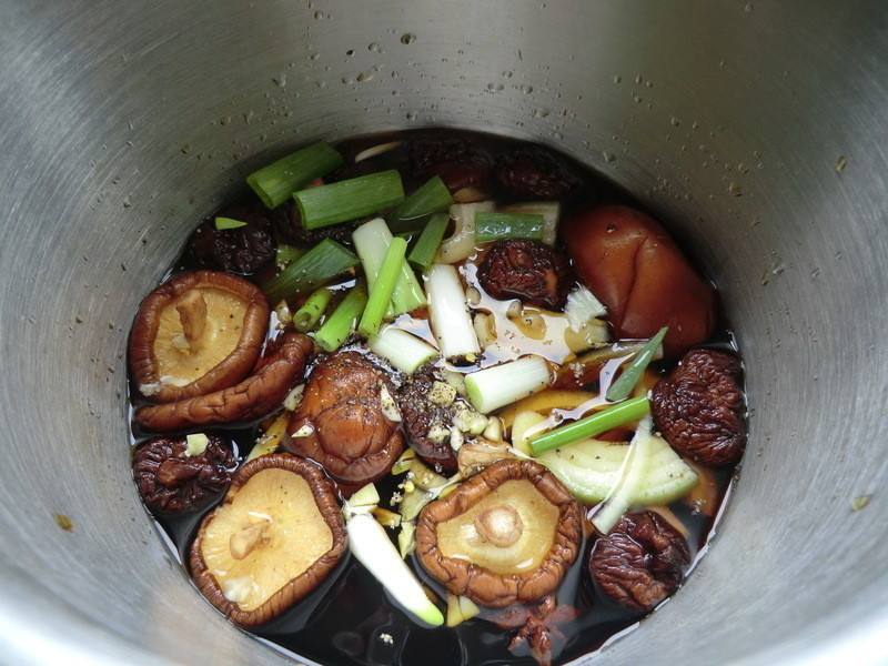 ����±֭������