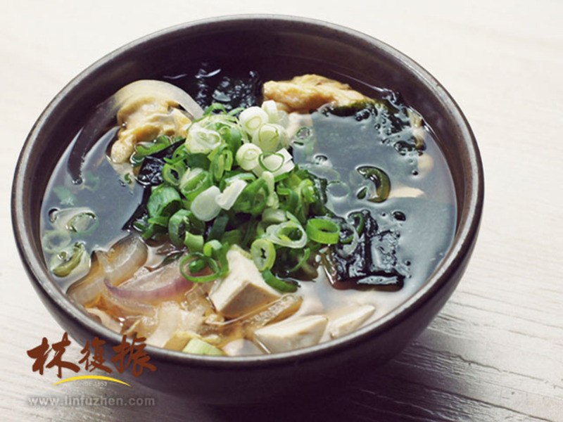 ��ζ���������ײ�-����С����������