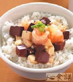红白豆腐虾仁盖饭的做法