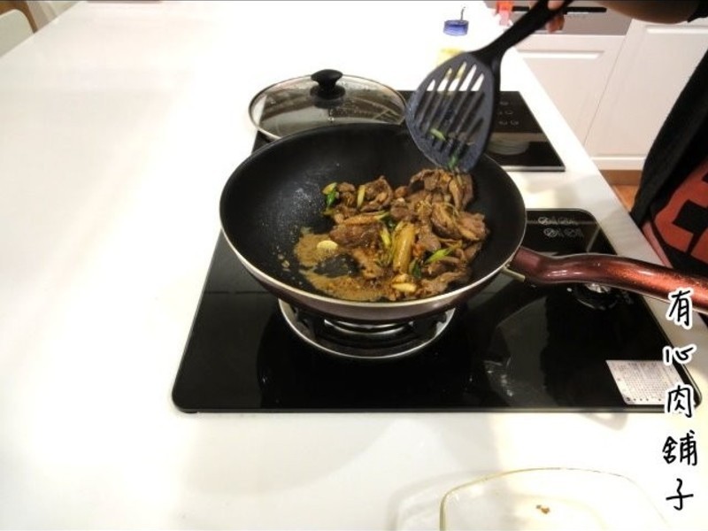 �б����ص�����