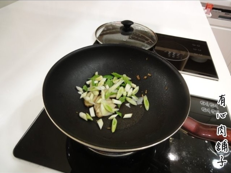 �б����ص�����