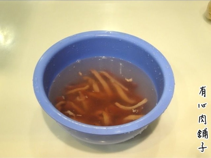 �б����ص�����