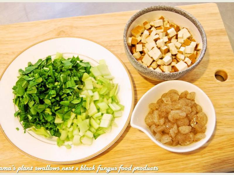 ºÚľ¶ú°èÇི˶¹¸ÉµÄ×ö·¨