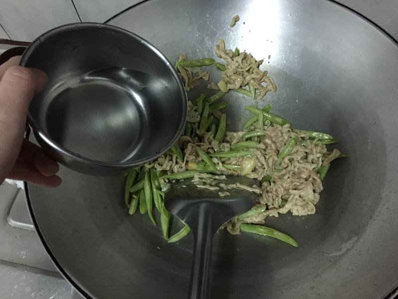 ���⳴���ߵ�����