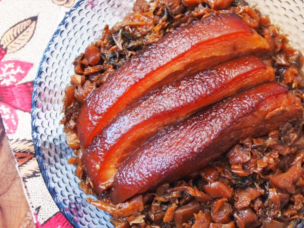 怀旧家常食谱 - 梅菜扣肉的做法