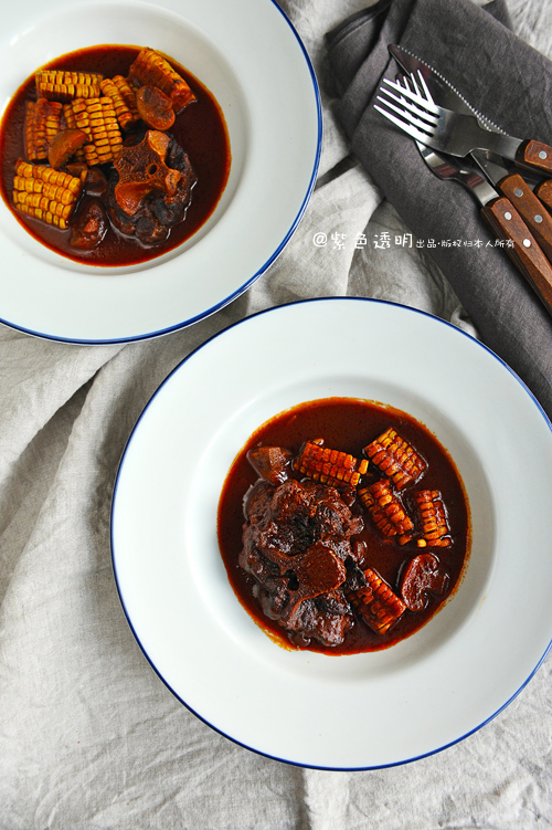 ³Ôºì»âţβ À´ÄêºèÔ˵±Í·µÄ×ö·¨