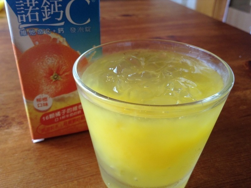 柳橙C冻饮『诺钙C发泡锭』的做法