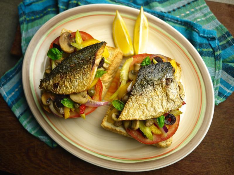 烟花女鲭鱼三明治的做法