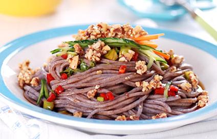 ÑøÉúºÚÃ×ËáÀ±Á¹ÃæµÄ×ö·¨