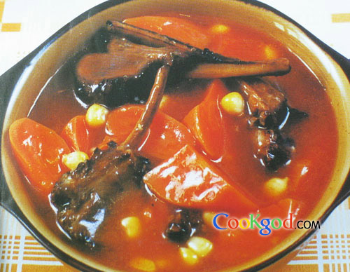 胡萝卜焖羊排的做法