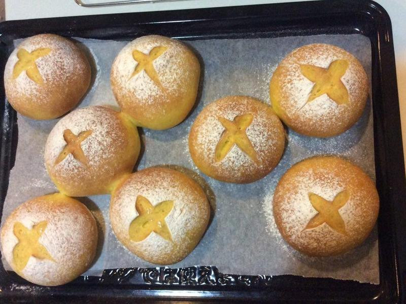 南瓜牛奶餐包的做法