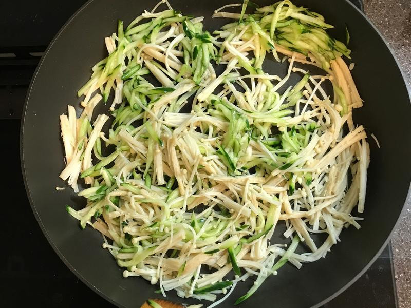 ���ս���С�ƹϵ�����