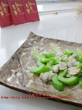 文蛤炒西芹的做法