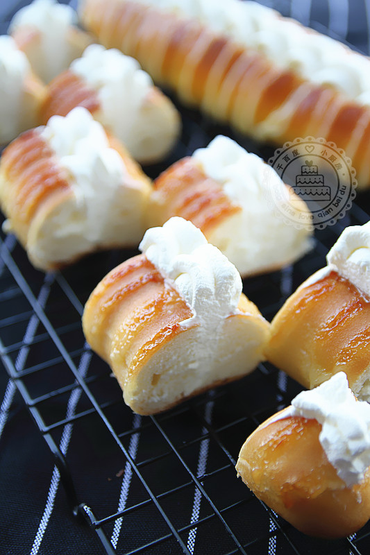 毛毛虫奶油面包的做法