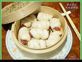 风味腊肠卷的做法