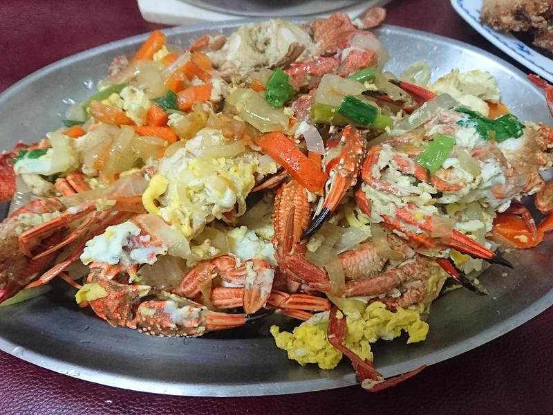 螃蟹洋葱蛋的做法