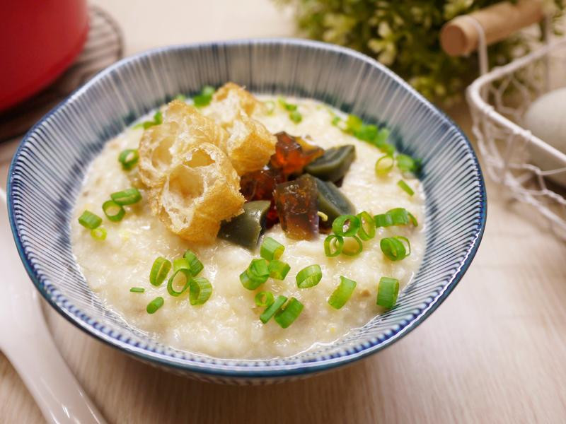 港式皮蛋瘦肉粥的做法