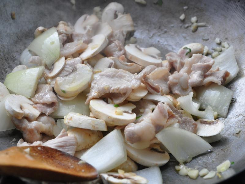 ����Ģ�����Ϲ�����Ƭ������