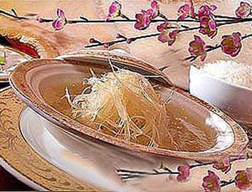 清炖鱼翅的做法