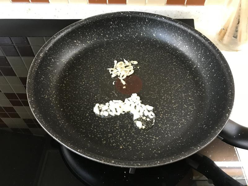 �����ܲ�˿����������